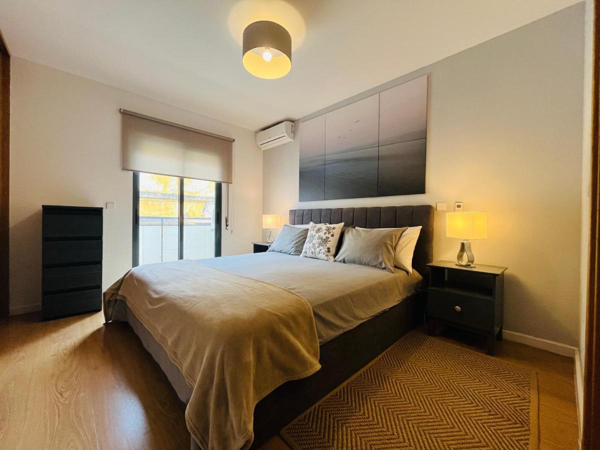 Condominio Ondas Do Mar -Coastal Comfort- โอลเญา ภายนอก รูปภาพ