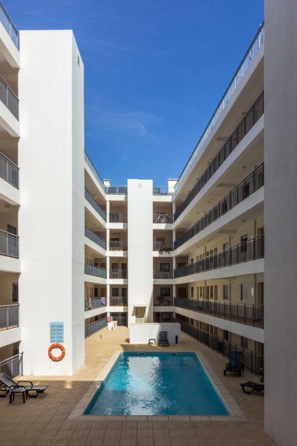 Condominio Ondas Do Mar -Coastal Comfort- โอลเญา ภายนอก รูปภาพ